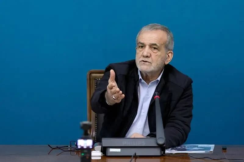 رئیس جمهور: زبان فارسی آینه مشترک اقوام ایران است