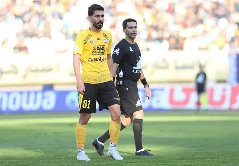 ستاره سپاهان با پرسپولیس بست