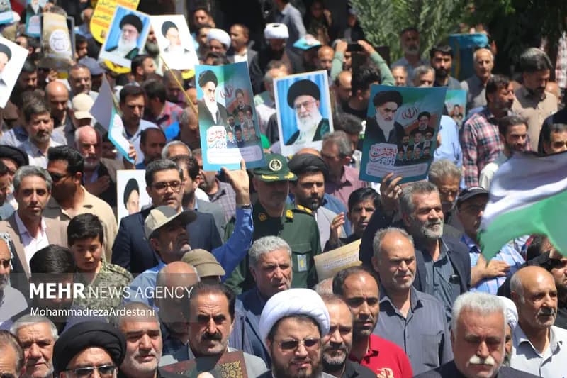 راهپیمایی ۱۵ خرداد در ورامین آغاز شد