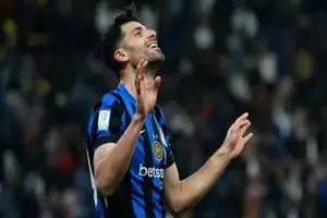 دلارها گم شد؛ ملی‌پوشان تفتیش شدند!