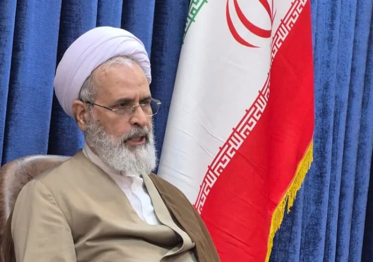 بندر کیاشهر میزبان جشن‌های پرشور عید غدیر با برنامه‌های هنری و مذهبی