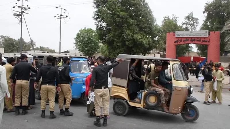 فرار بیش از ۲۰۰ زندانی در پاکستان درپی وقوع زمین‌لرزه
