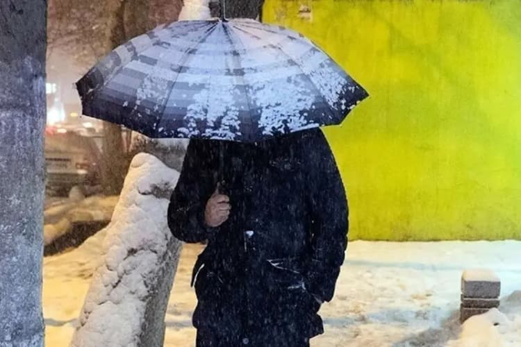 با کودک خود بازی کنید تا نتیجه شگفت‌انگیز آن را ببینید