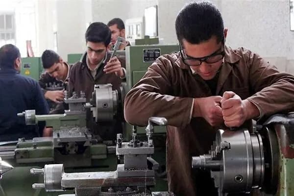 هوش مصنوعی هم توهم می‌زند؛ مراقب باشید!