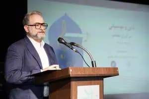 نقد سریال‌های تلویزیون و نمایش‌خانگی به شبکه تماشا آمد
