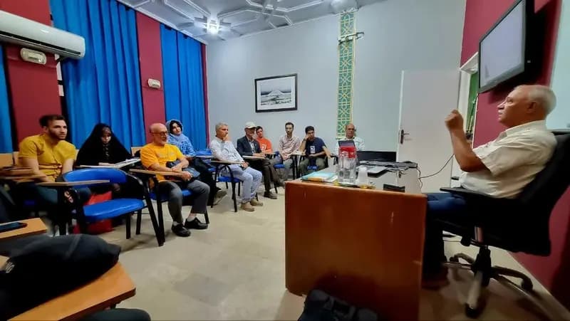 نشست تخصصی عکاسی مستند با محوریت حیات وحش در سمنان برگزار شد
