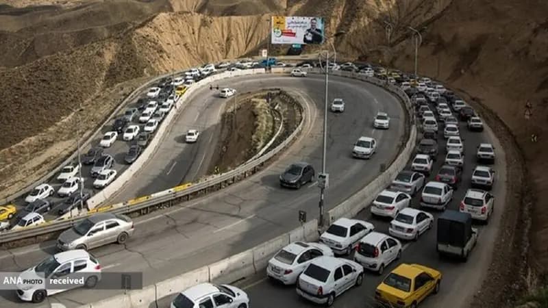 ترافیک در محورهای کرج-چالوس و آزادراه تهران-شمال روان است