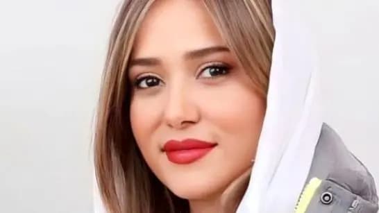 فیلم آوازخوانی جگرسوز چنگیز حبیبیان در مراسم مادر شهره سلطانی ! / دل همه را سوزاند !
