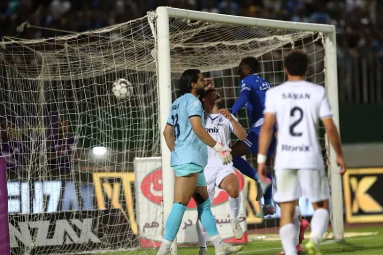 معاوضه سال بین پرسپولیس و تراکتور 
