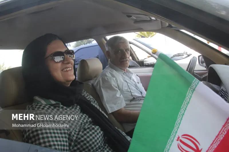 رالی گردشگری بازنشستگان تهران از کاخ نیاوران کلید خورد
