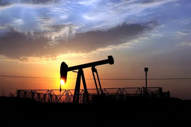قیمت نفت در مسیر ثبت دومین کاهش هفتگی