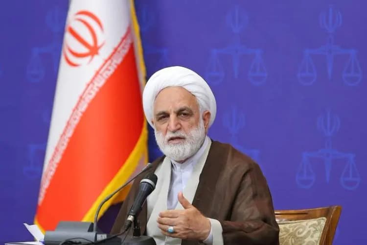 "مادلین "، حرکت کشتی از ایتالیا به سمت غزه (+عکس) / شمارش معکوس برای برخورد اسرائیل