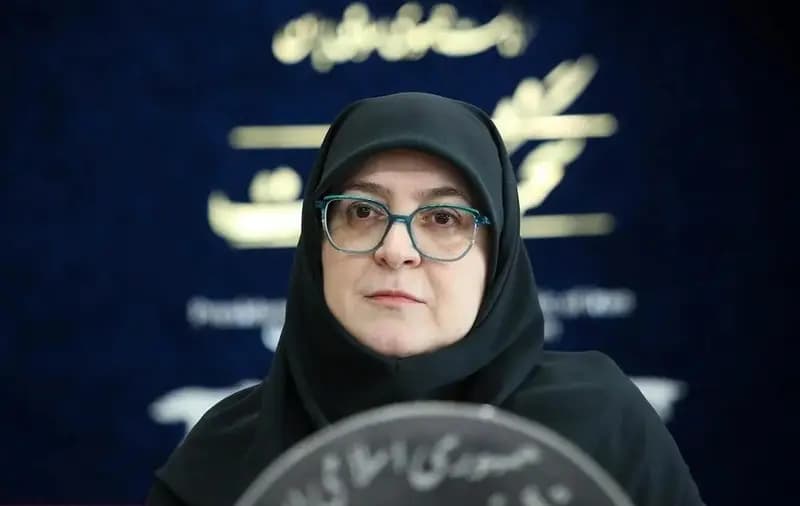 انتقاد روزنامه اصولگرا از سخنگوی دولت: به جای یک دقیقه سکوت که نه ایرانی است نه اسلامی، دعا کنید