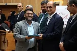 10 مدیر روابط عمومی برتر استان گیلان تجلیل شدند