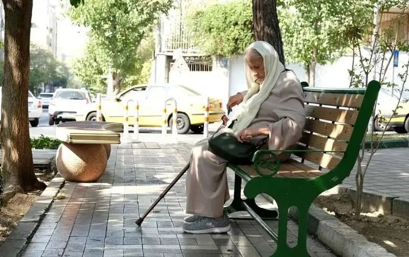احتمال واریز همه معوقات ۸ ماهه بازنشستگان همراه با حقوق | بازنشستگان بخوانند