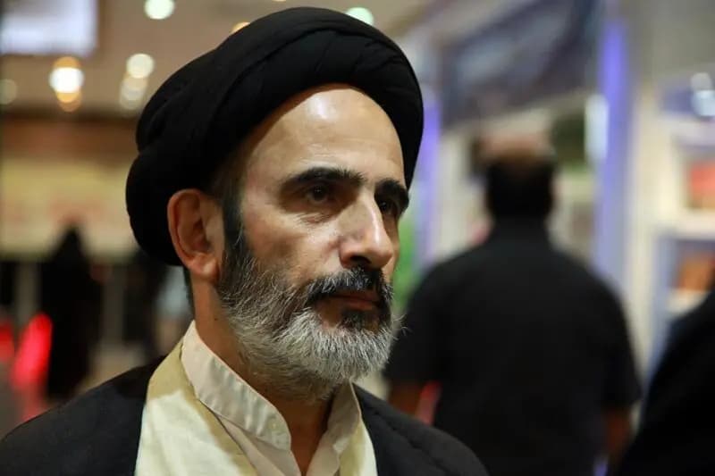 ممیزی پیشینی یا پسینی کتاب؛ آیا راه میانه وجود دارد؟