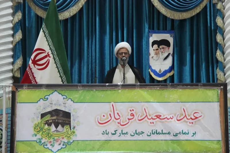 ملت و دولت در برابر زیاده‌خواهی هسته‌ای آمریکا بایستند