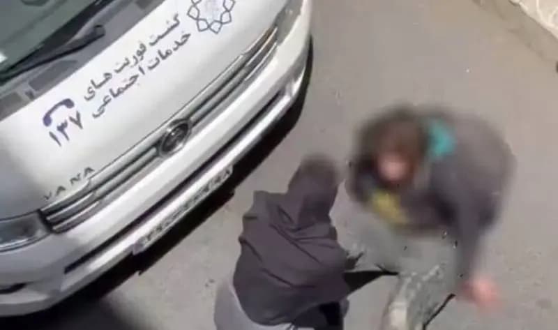 توضیح شهرداری تهران درباره فیلم کشیدن و پرت کردن یک زن داخل ون گشت فوریت‌های اجتماعی