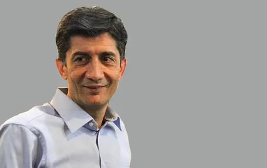 کَرآبی، کسی صدای منتقدان را می‌شنود؟