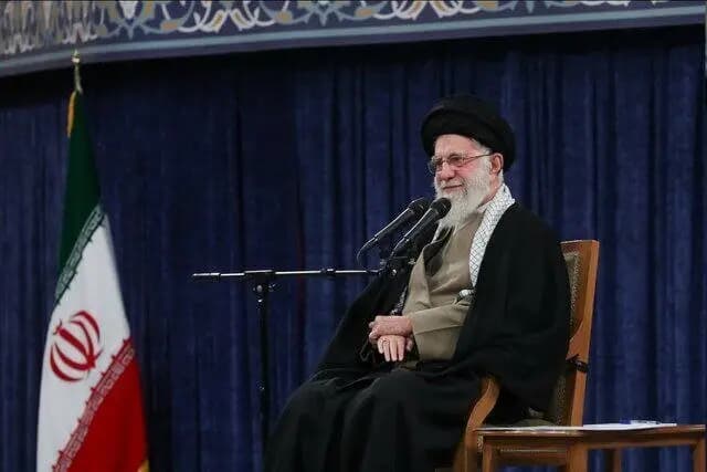 آقای قاسمیان! خلاف نظر رهبر عمل کرده‌ای، بنام مردم غزه هم فاکتور می‌زنی؟!