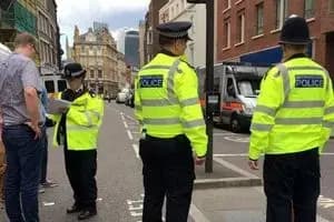 حادثه امنیتی در کاخ سلطنتی انگلیس / جزییات بازداشت 