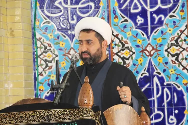 انتقاد روزنامه اصولگرا از نحوه اطلاع‌رسانی در مورد مذاکرات ایران و آمریکا: مسئولان اطلاعات درست نمی‌دهند، مردم سراغ رسانه‌های خارجی می‌روند