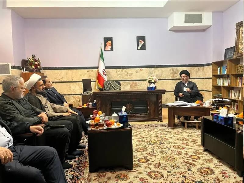 دیدار رئیس گروه مالی گردشگری با امام جمعه بناب