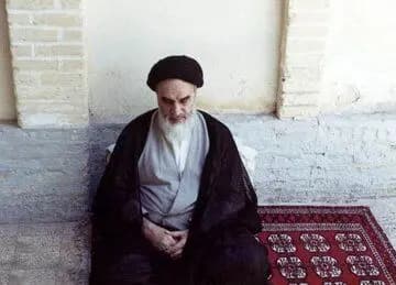 روزنامه اصولگرا به تندروها تاخت: به سخنان رهبری هم توجه ندارید