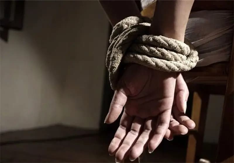 سناریوی هولناک گروگانگیری؛ مرد مهاجم در تیراندازی کشته شد!