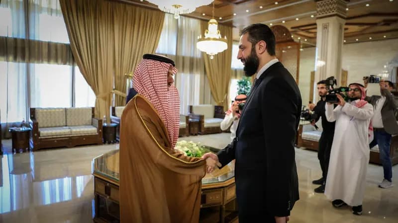 دیدار جولانی و وزیر خارجه عربستان در دمشق