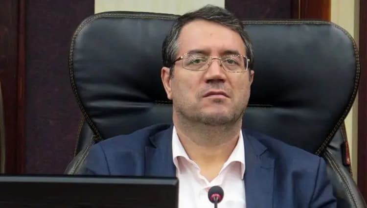 لاهوتی: مجمع تشخیص در زمینه پالرمو در راستای اصرار مجلس عمل کرده است/ رئیس مجلس مکلف به ابلاغ قانون است