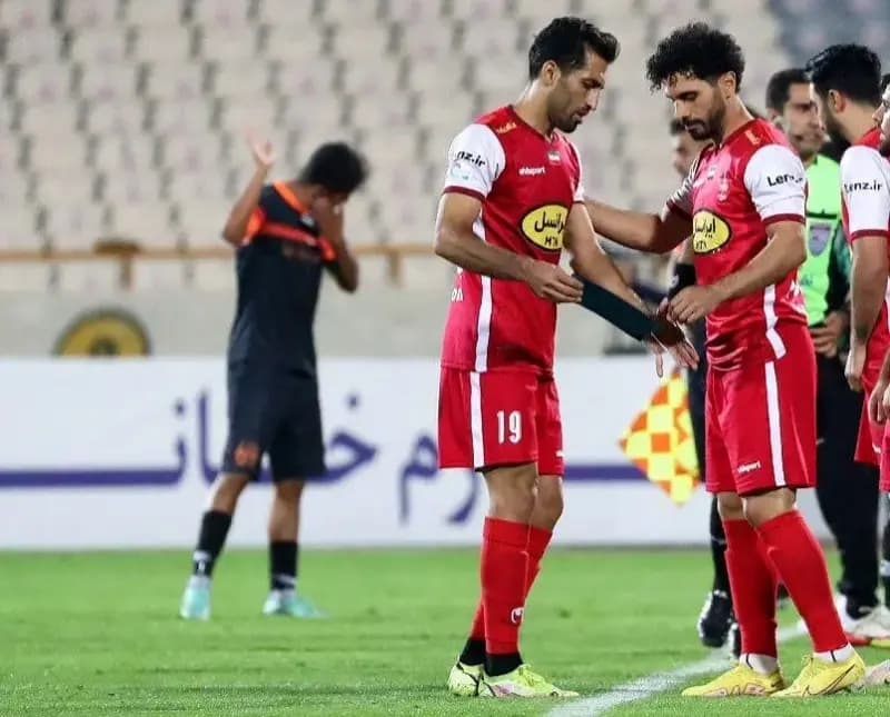 کار پرسپولیس برای نگه داشتن کاپیتان سخت شد 