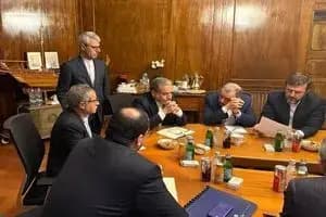 رادیکال‌ها در کمین وزارت خارجه