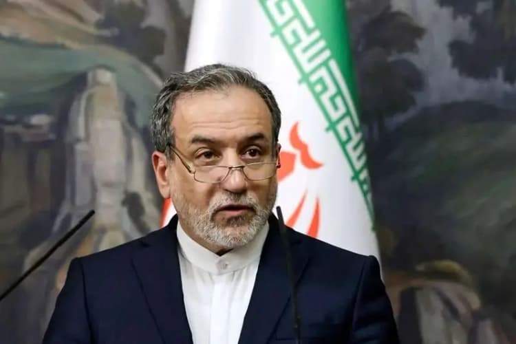 منازعه بازمانده از زمان شاه / تهران و واشنگتن از دهه ۱۹۷۰ در مورد غنی‏‌سازی اورانیوم و بازفرآوری سوخت هسته‏‌ای در خاک ایران با یکدیگر اختلاف‌‏نظر دارند