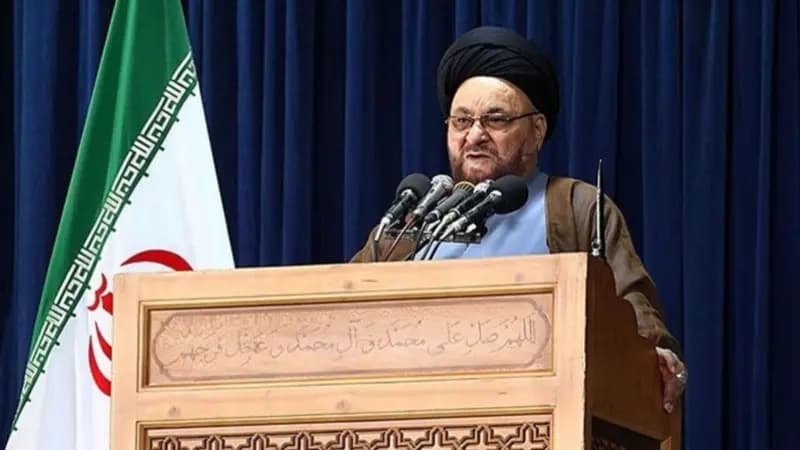 امام‌ جمعه اصفهان: اگر جمهوری اسلامی ایران امروز به قدرت نرسیده بود، بدون تردید دشمنان، ضربات سنگینی به ملت ایران وارد می‌کردند / آمریکا باید بداند در صورت هرگونه تجاوز یا تخطی، با واکنشی سخت و شکستی سنگین مواجه خواهد شد