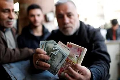 شبه‌نظامی عراقی برای تأمین دلار برای خود و ایران به «ویزا» و «مسترکارت» روی آورده‌اند / بازار ویزا و مسترکارت در یک چشم به هم زدن افزایش تقریباً ۲۹۰۰ درصدی داشته