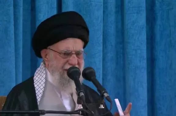 فیلم/ رهبر انقلاب: امام، انقلاب را در مقابل آفت احساسات حفظ کرد