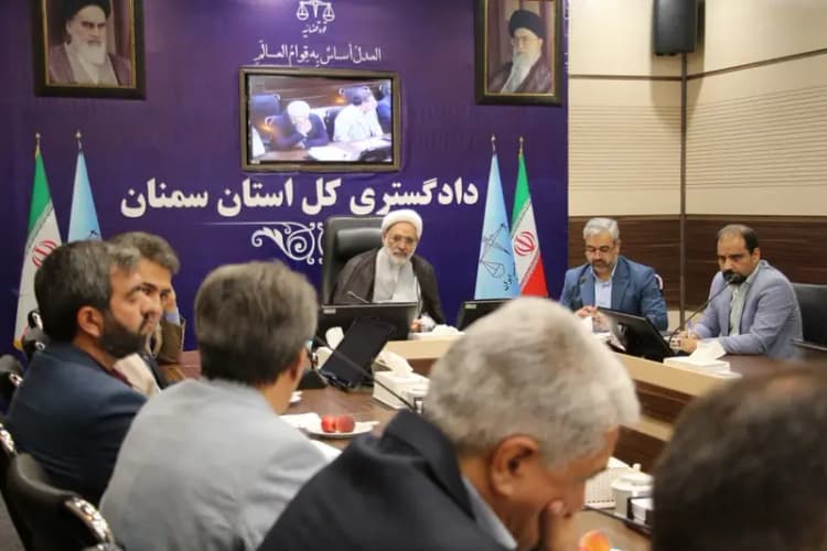 رالی گردشگری بازنشستگان تهران از کاخ نیاوران کلید خورد