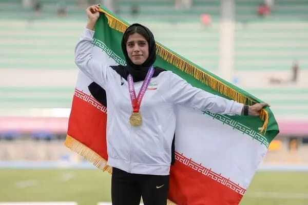 جباری باید قبول کند،سرمربیگری استقلال برایش زود است