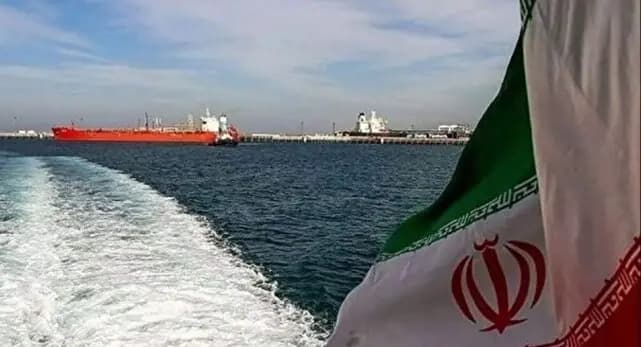 انتقاد زیدآبادی به رجانیوز/ با چه پشتوانه‌ای بالاترین مقام نظامی کشور پس‌از فرمانده کل قوا را با این لحن و صراحت به چالش کشیده‌اند؟