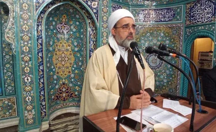 بیش از ۱۰ هزار کردستانی در رویداد کتابخوانی «خط امین» شرکت کردند