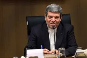 تصاویر آتش‌سوزی شدید در میدان نقش جهان اصفهان 
