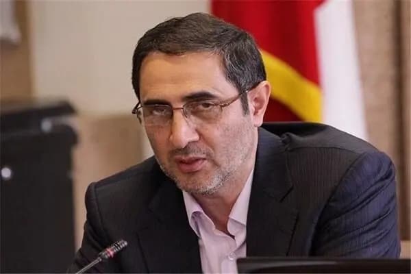 این نابغه ۲ ساله رسانه‌های جهان را شوکه کرد! +عکس