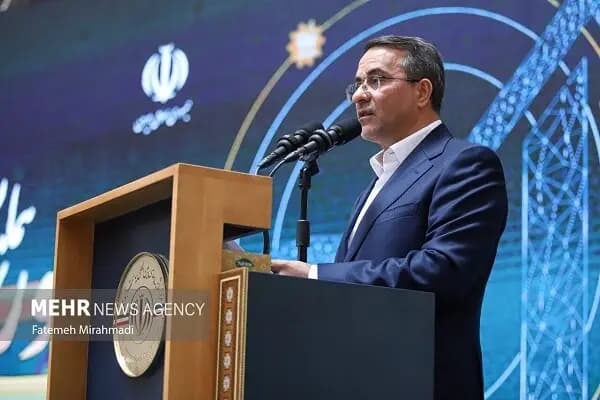 جدال خودروسازان با وزارت صمت بر سر قیمت خودرو