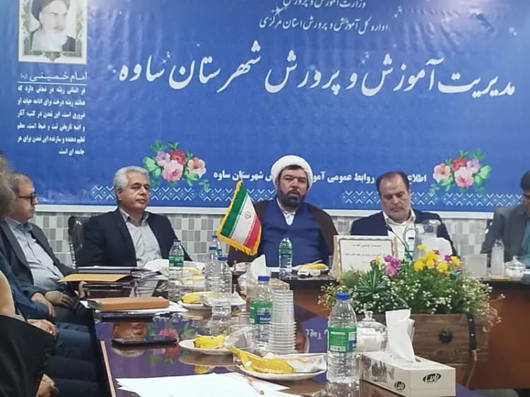 امام خمینی (ره) مسیر عزت و بیداری را به جهانیان عرضه کرد