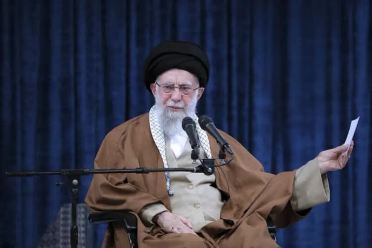 علم الهدی: مساله توسعه فحشا یک مصیبت برای جامعه است/ تأکید می‌کنم مساله حجاب در جامعه مورد توجه جدی قرار بگیرد