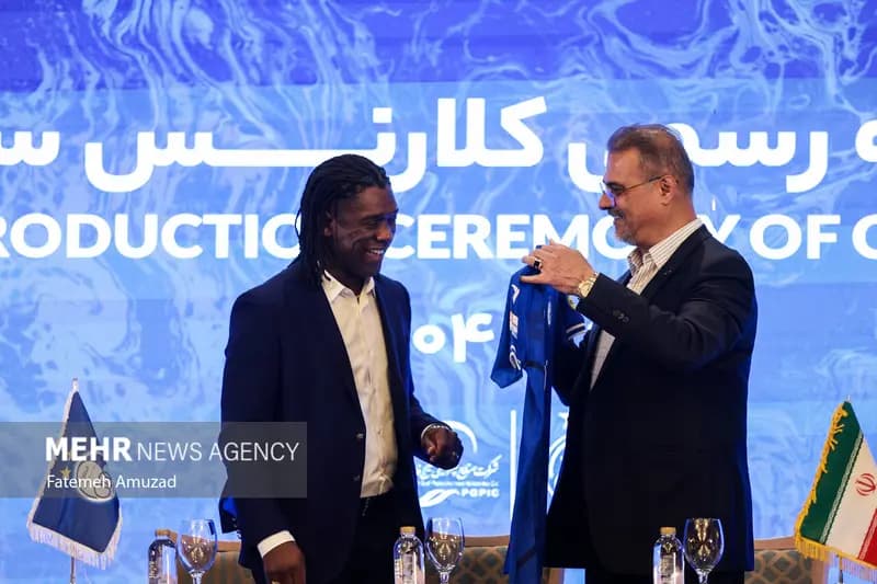 مسئولان باشگاه استقلال با اسم «سیدورف» سر هواداران کلاه نگذارند!