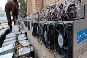 کشف یک مزرعه بزرگ استخراج رمز ارز در مشهد
