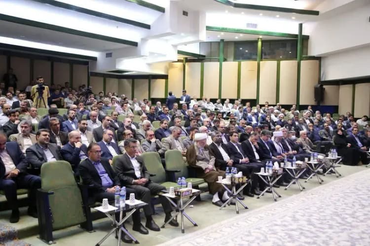 رونمایی از اولین موتور ایرانی کشنده‌‌های کامیون در مشگین‌شهر