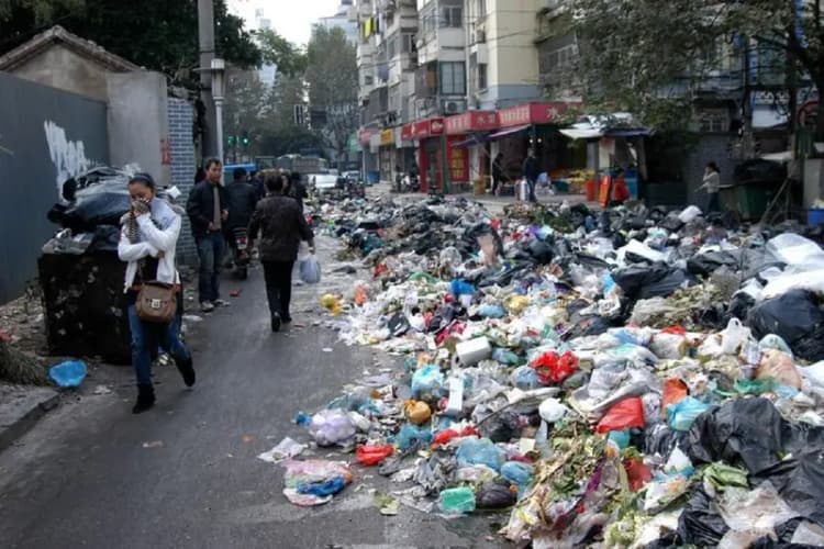 هیچ کشور خارجی حق دخالت در گفت و گوهای ملی میان گروه‌های لبنانی ندارد